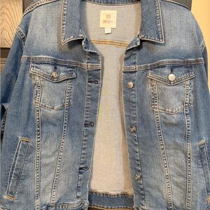 LuLaRoe Blue Denim Harvey Jean Jacket LIKE NEW!